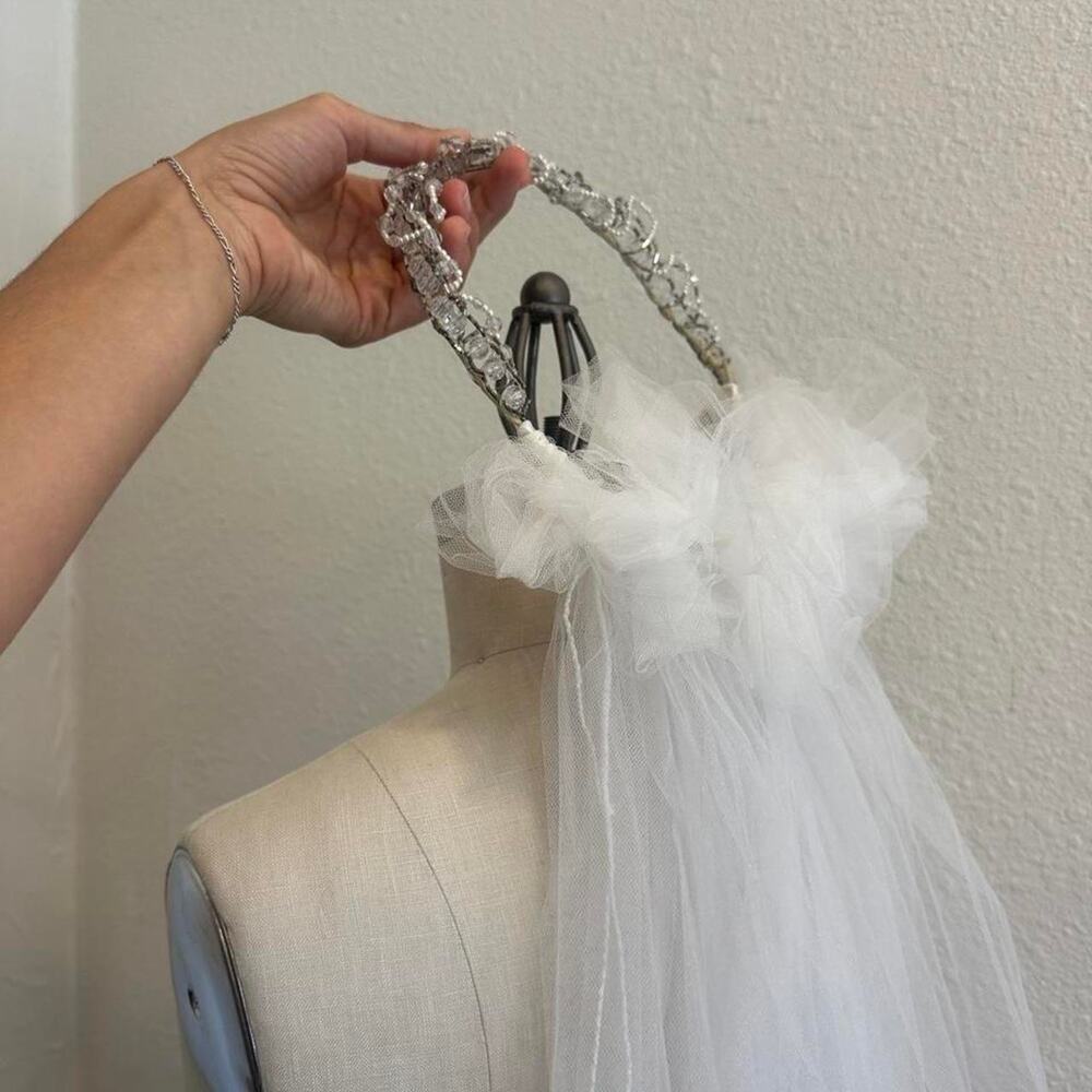 Vintage Crystal White Pearl Beaded Silver Bridal Tiara Crown Veil